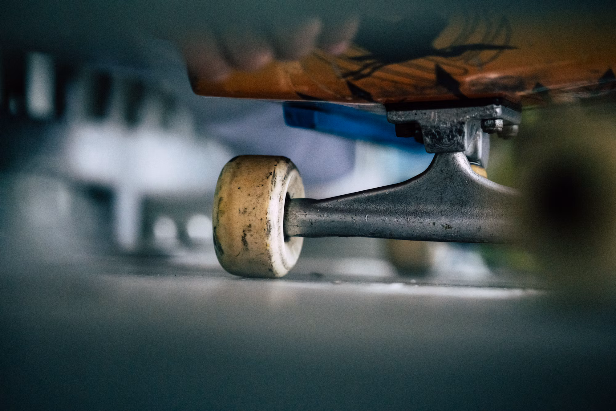Mastering the Art of Longboarding: A Complete Guide to the Sport Mastering the Art of Longboarding: A Complete Guide to the Sport